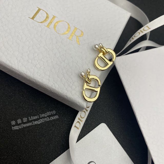 Dior飾品 迪奧經典熱銷款CD字母金色吊墜鑲嵌珍珠耳環耳釘  zgd1500